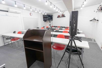 博多B＆R大会議室 【シュガースペース】の設備の写真