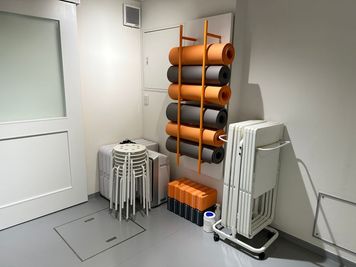 全て、使い終わったら元の位置に戻してください。使用した備品は、拭き取り頂くようご協力お願い致します。 - OBOスタ松原の設備の写真
