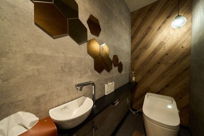 男女トイレ別♪
オシャレでとても綺麗です♪ - VIAS 2回目以降の方はこちら【完全個室＋備品完備】レンタルサロンの室内の写真