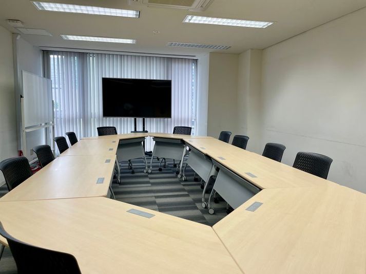 新橋駅前エジソン - ワンコイン会議室 新橋