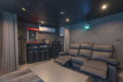 598_SpemoCINEMA大阪梅田の室内の写真