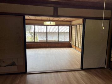 善宝古民家 自然に囲まれ、シンプルで心を豊かにする便利な古民家の室内の写真
