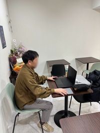 こちらのプランは店舗内の1席をコワーキングスペースとしてご利用できるプランです - ConecToda さぼり場２号店 コワーキングプランの室内の写真