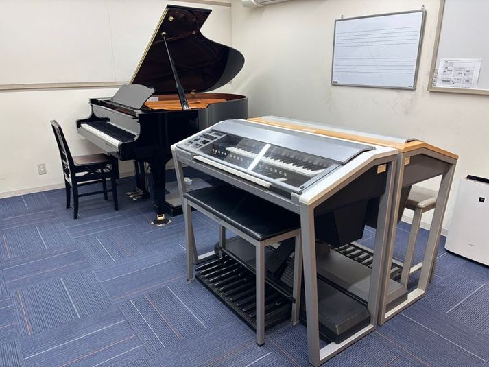 エレクトーン・ピアノ練習室305教室 - ミュージックアベニュー広島