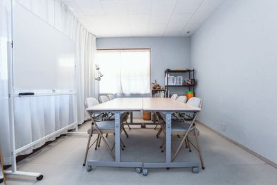 シンプルだけど、心地いい。
どんな使い方にもなじむ、やさしい雰囲気のレンタルスペースです♪ - レンタルスペース Belling Kamakura 富士見町駅徒歩1分！レンタルスペース ベリングカマクラの室内の写真