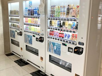 自動販売機 - 東横INN富山駅新幹線口２ シングルの設備の写真