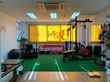 フリートレーナー様必見！！心斎橋駅出口から徒歩1分！！ - 13-GYM（サーティーンジム）