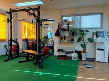 13-GYM（サーティーンジム） 13-GYMの室内の写真