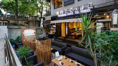 焼肉 たて×よこ 大阪本町本店の室内の写真