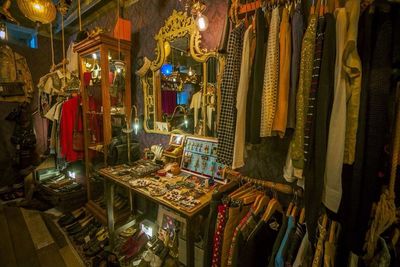ギャラリー展示、フォトスタジオの室内の写真