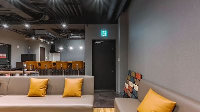 438_Yell-X／BASE池袋の室内の写真