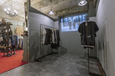 ギャラリー展示、フォトスタジオの室内の写真