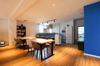 コワーキングスペースの飲食ゾーンです。 - コワーキングスペースCoYaaah!(コヤー) レンタルオフィス・シェアオフィス、個室お試しプランの室内の写真