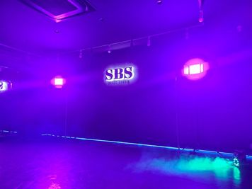スモークを炊いた場合 - SBS第1スタジオ(本校) 値下げ中！ブラックに改装しました！59㎡のカッコいいスタジオ★の室内の写真