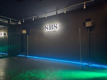 スモークを炊いた場合 - SBS第1スタジオ(本校) 値下げ中！ブラックに改装しました！59㎡のカッコいいスタジオ★の室内の写真
