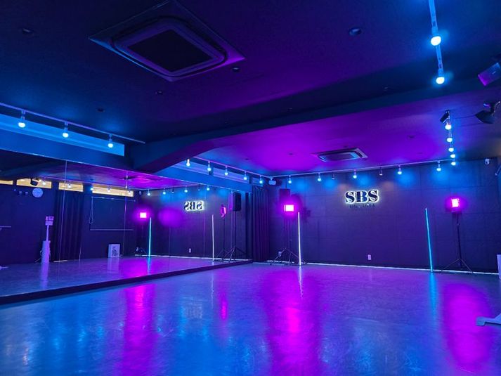 値下げ中！ブラックに改装しました！59㎡のカッコいいスタジオ★ - SBS第1スタジオ(本校)