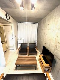シンプルで落ち着いた個室のプライベートスペースです。 - レンタルスペースベリーPayPayドーム前店 ドーム近くのプライベートスペースの室内の写真