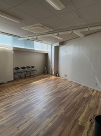 マルヒアスタジオ　多目的貸しスタジオ　コワーキングスペース ダンス貸しスタジオ　SNS撮影　貸し会議室　コワーキングスペースの室内の写真