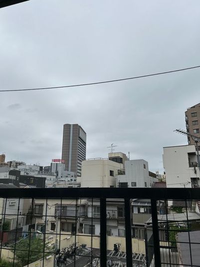 ベランダからの景色 - レンタルスペース　フォレスタ北千住の室内の写真