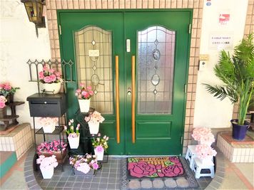 レンタルスペースミラクルイン横浜 貸し教室・カルチャースクールの入口の写真