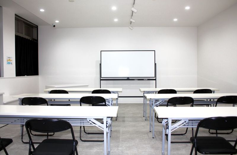 はこプレイス2F【クリエイティブラボ】 - 函館フリースタジオ＆フリースペース「はこプレイス」