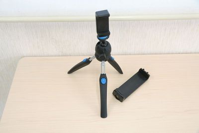 スマホ対応ローアングル三脚（高さ：5.5cm～22.5cm）を無料でご利用いただけます。 - スタジオキビス小山店 ダンスができるレンタルスタジオ丨スタジオキビス小山店の設備の写真