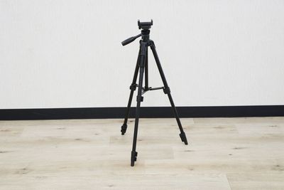 スマホ対応三脚（高さ：34cm～106cm）を無料でご利用いただけます。 - スタジオキビス小山店 ダンスができるレンタルスタジオ丨スタジオキビス小山店の設備の写真