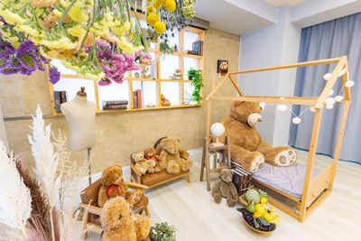 ドライフラワーたくさん💐 - Moff room studio《三ノ宮店》 三ノ宮6分🚶‍♂️77㎡パーティ可🧸クマ沢山映え撮影スタジオの室内の写真