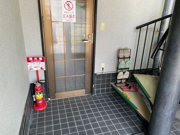 こちらから靴を脱いでお上がりください - ミュウスペース☆ミルテ キッチン付レンタルスペースのその他の写真