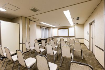 講演会形式 - ホテルウィングインターナショナル名古屋 2階 会議室Aの室内の写真