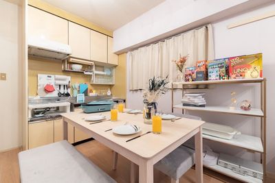 伏見にあるおうちスぺース✨
パーティー利用から、撮影、映画鑑賞等様々な用途でご利用可能となっております😌 - Relax one 伏見 Relax one 伏見｜女子会・映画鑑賞🌟撮影利用📸の室内の写真