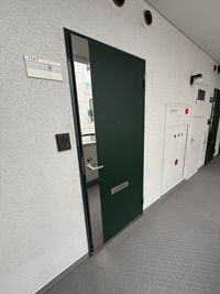 Easy1会議室 貸し会議室の入口の写真