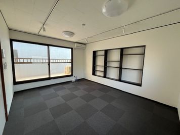 ２F　10帖　フリースペース - HDオフィス レンタルスペースの室内の写真