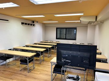 TOWORK会議室の室内の写真