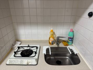 簡単なキッチンもあります - EC難波M 難波徒歩圏！バスつきレンタルスペースの室内の写真