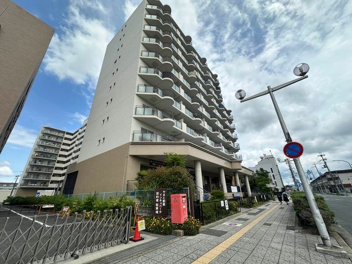 カフェスペース - お花屋カフェ「はなたばる」