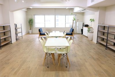 レンタルスペース 「plage」 【本町駅7分】無料貸し出し備品 / 展示会やポップアップに最適の室内の写真