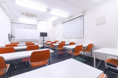 ふれあい貸し会議室 心斎橋DH ふれあい貸し会議室 心斎橋Fの室内の写真