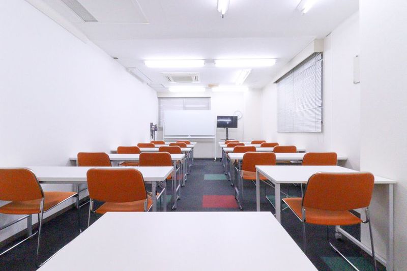 ふれあい貸し会議室 心斎橋DH ふれあい貸し会議室 心斎橋Fの室内の写真