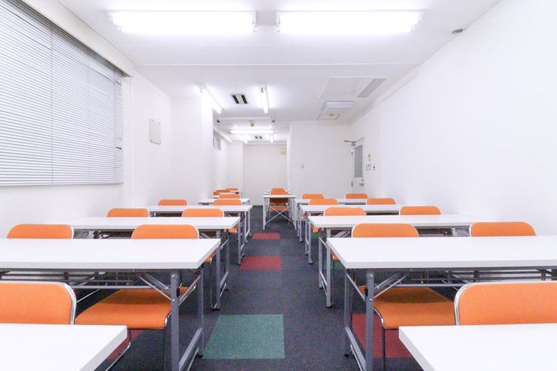 ふれあい貸し会議室 心斎橋F - ふれあい貸し会議室 心斎橋DH