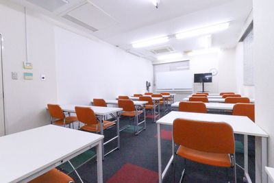 ふれあい貸し会議室 心斎橋DH ふれあい貸し会議室 心斎橋Fの室内の写真