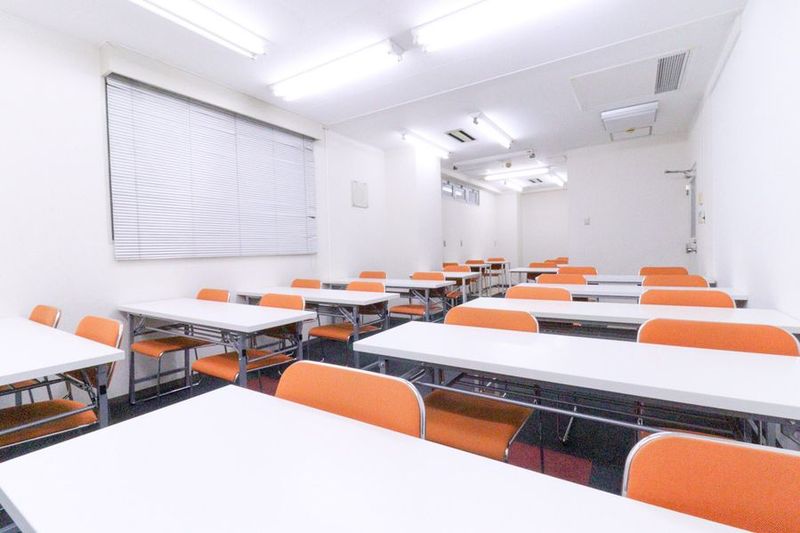 ふれあい貸し会議室 心斎橋F - ふれあい貸し会議室 心斎橋DH