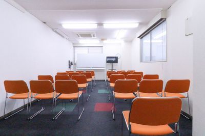 ふれあい貸し会議室 心斎橋DH ふれあい貸し会議室 心斎橋Fの室内の写真