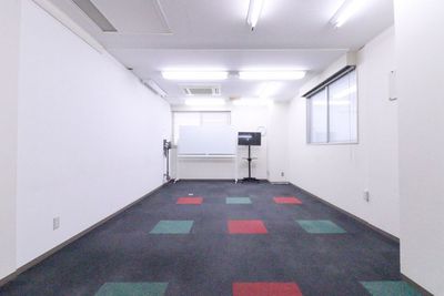 ふれあい貸し会議室 心斎橋DH ふれあい貸し会議室 心斎橋Fの室内の写真