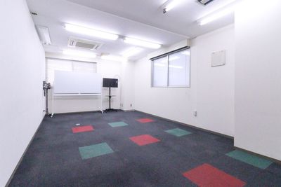 ふれあい貸し会議室 心斎橋DH ふれあい貸し会議室 心斎橋Fの室内の写真