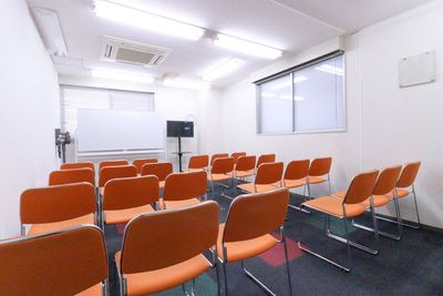 ふれあい貸し会議室 心斎橋DH ふれあい貸し会議室 心斎橋Fの室内の写真