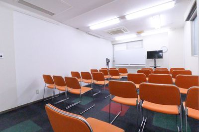 ふれあい貸し会議室 心斎橋DH ふれあい貸し会議室 心斎橋Fの室内の写真