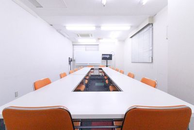 ふれあい貸し会議室 心斎橋DH ふれあい貸し会議室 心斎橋Fの室内の写真