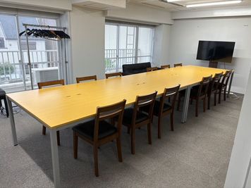 四ツ谷駅徒歩3分駅近/最大20名着席/大型モニター/ホワイトボード/同施設飲食店の絶品料理で飲み会も！ - ヨツヤエキトホサンプン