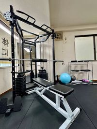 【八王子駅徒歩1分！ビル2階】完全個室ジム｜トレーニング器具・マシン完備のレンタルジム♪2名様～ご利用可能◎ - BAILES（2階）レンタルジムスペース